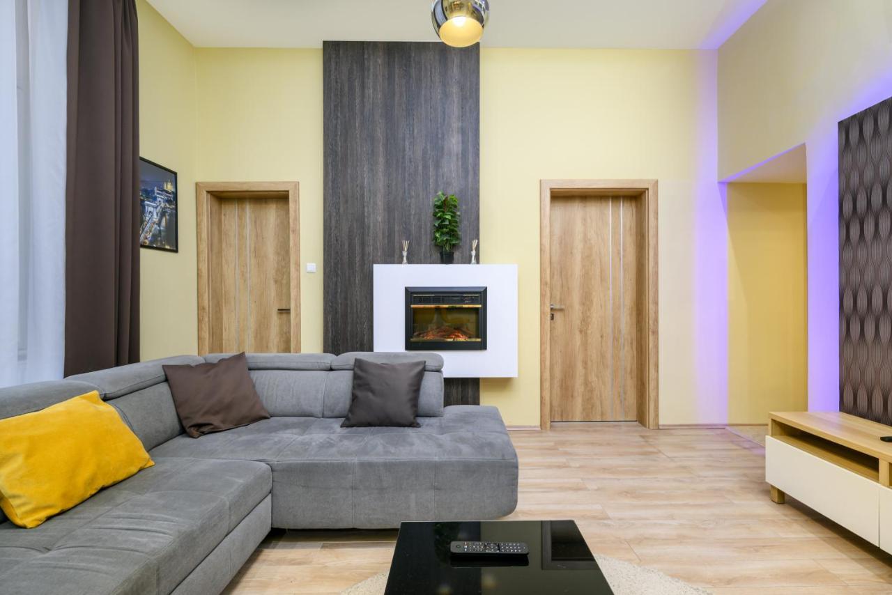 Downtown Deluxe-Two Bedroom Apartment With Sauna Budapeste Exterior foto